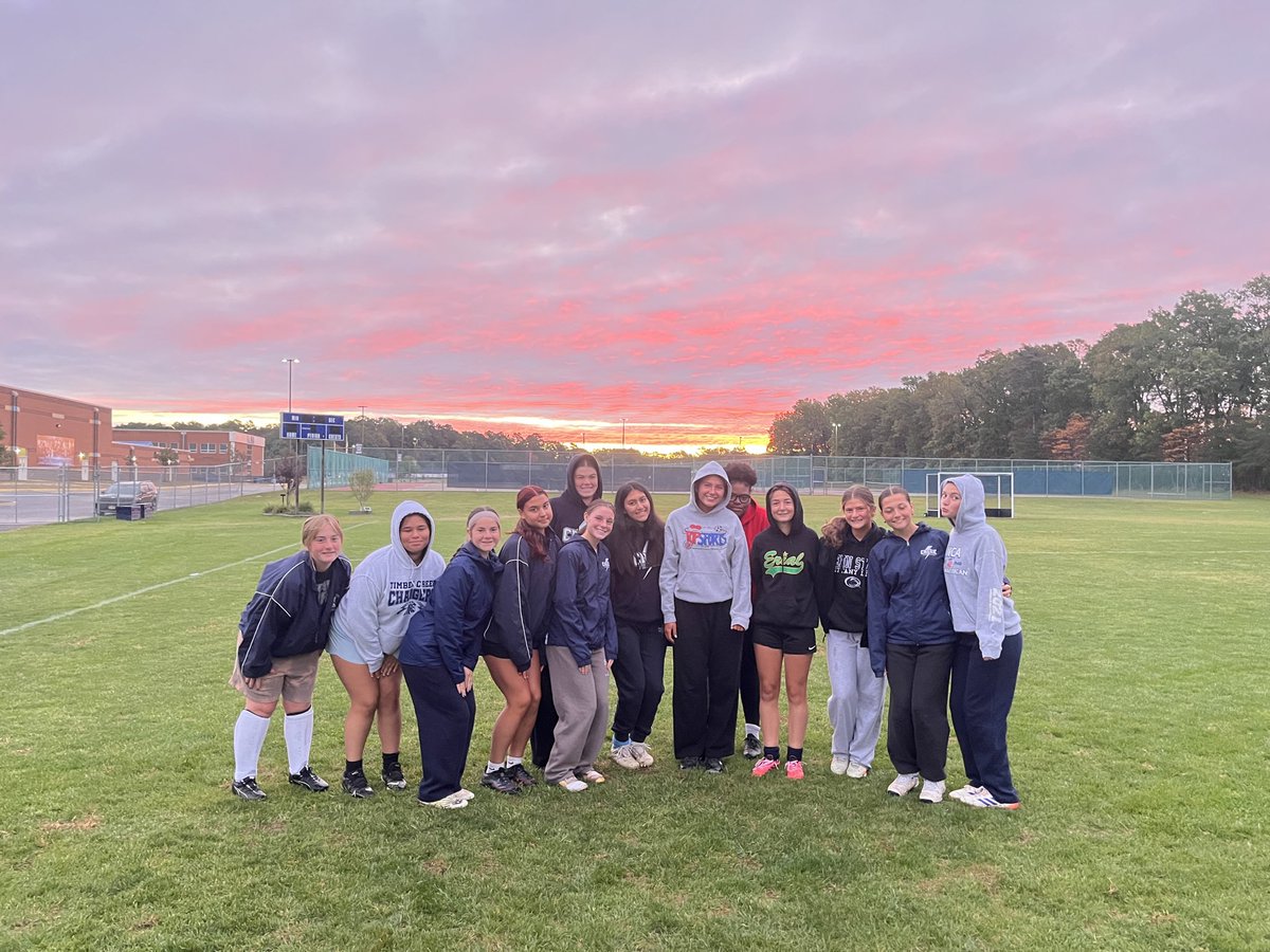 Sunrise practice…everyone Charged UPPP!!! 🏑⚡️☀️