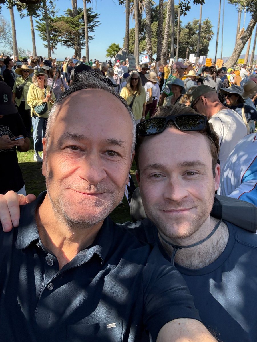 DisavowTrump20's tweet photo. Second Gentleman Doug Emhoff at a No Kings Protest today ❤️ https://t.co/xaECODGJtM