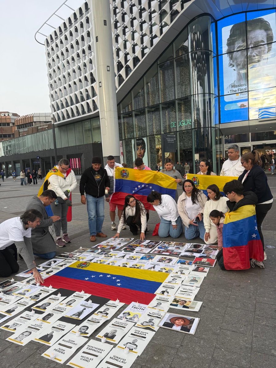 🕊️ Venezuela necesita paz con justicia, no silencio con miedo.

📍 Países Bajos 🇳🇱 

#CanonizaciónSinPresosPolíticos #SantosPorLaLibertad