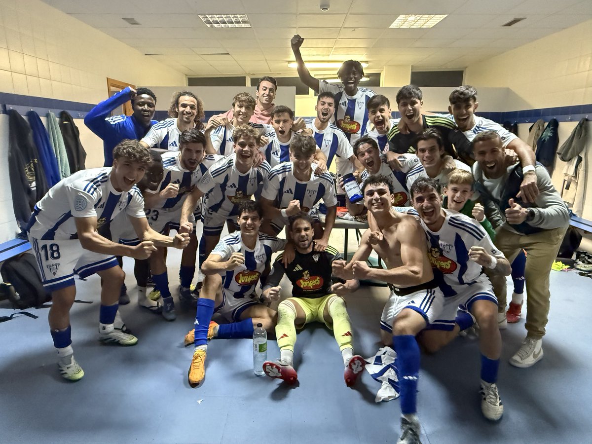 ¡No os imagináis lo que se lo merecían estos chavales!👏👏👏

¡¡QUÉ GRANDES SOIS 𝐄𝐐𝐔𝐈𝐏𝐎!!🍍

¡¡¡AÚPAAA EJEEAAAAA!!!💙