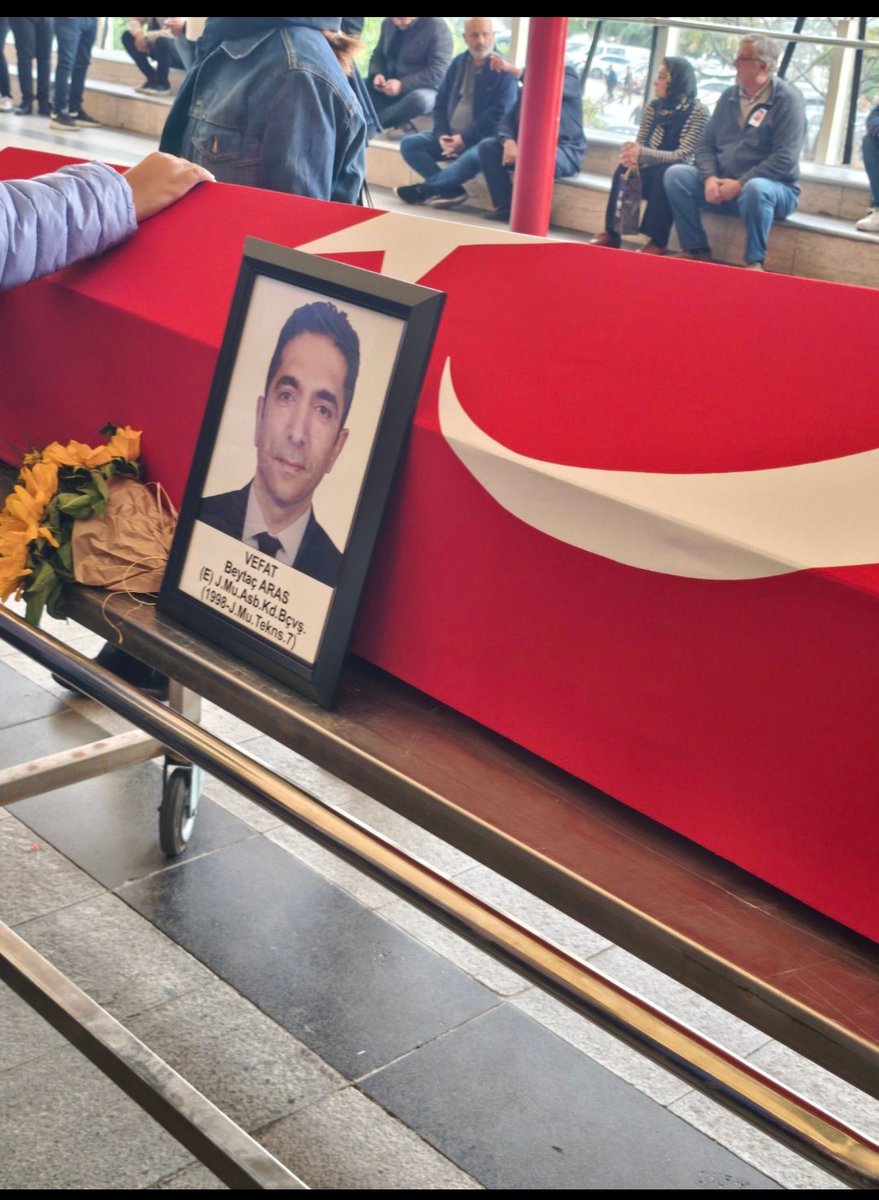 Rabbim rahmetiyle merhamet etsin güzel insan.

 Yolun açık, mekânın cennet olsun.. <a href="/aykutrsa/">beytaç</a>