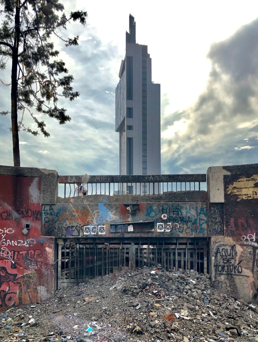 --La fea cara del octubrismo.
No se olvida JAMÁS!  #18O