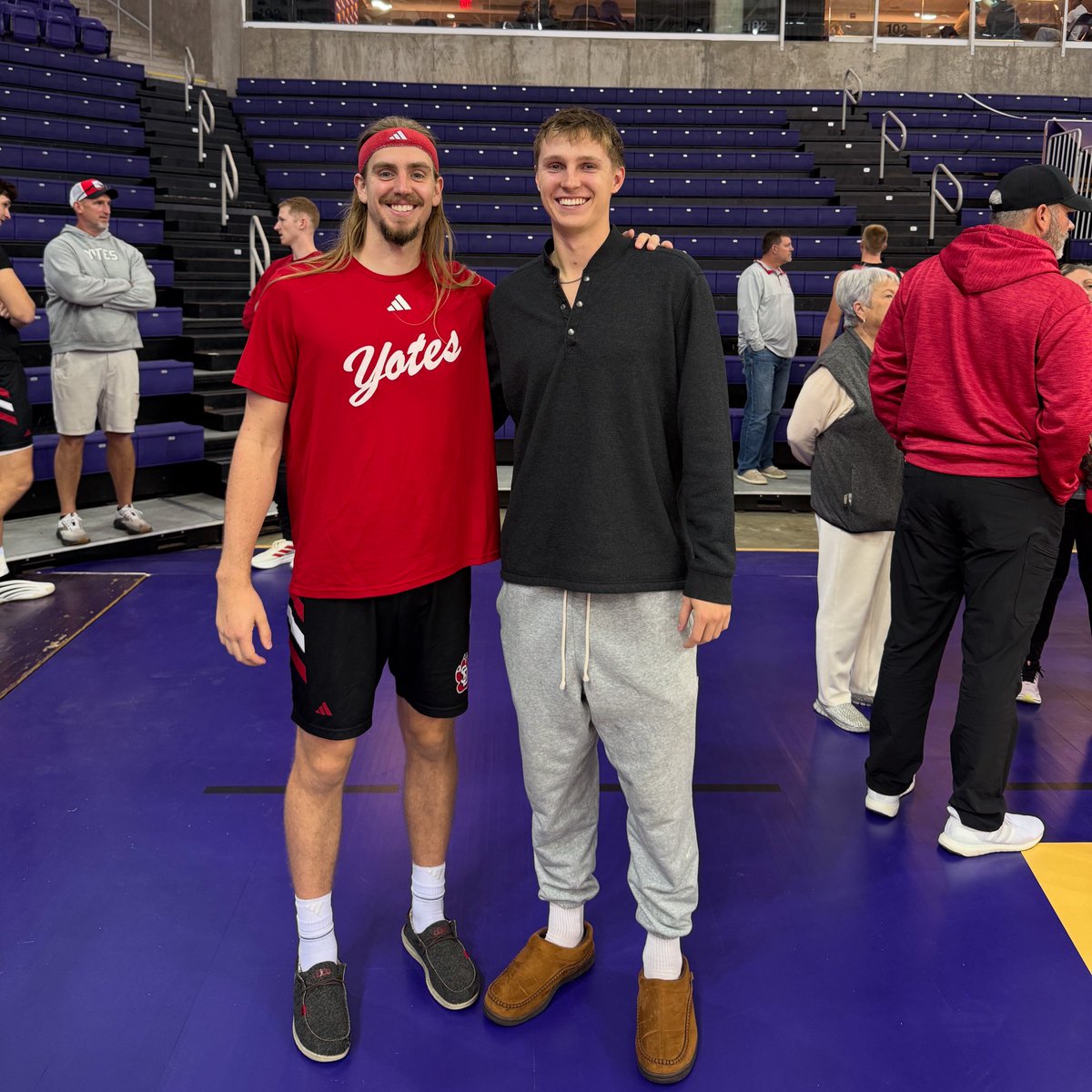 2021 Alum 6’7 <a href="/ben_schwieger/">Ben Schwieger</a> Ben_Schwieger (Northern Iowa) &amp; 2023 Alum 6’7 <a href="/EthanKizer21/">Ethan Kizer</a> (South Dakota) after their scrimmage today. Love to see our guys match up after games against each other. 

#MidProFam #ThisIsWhatWeDo #TrustTheProcess #EarnYourRespect #CreateYourStory
