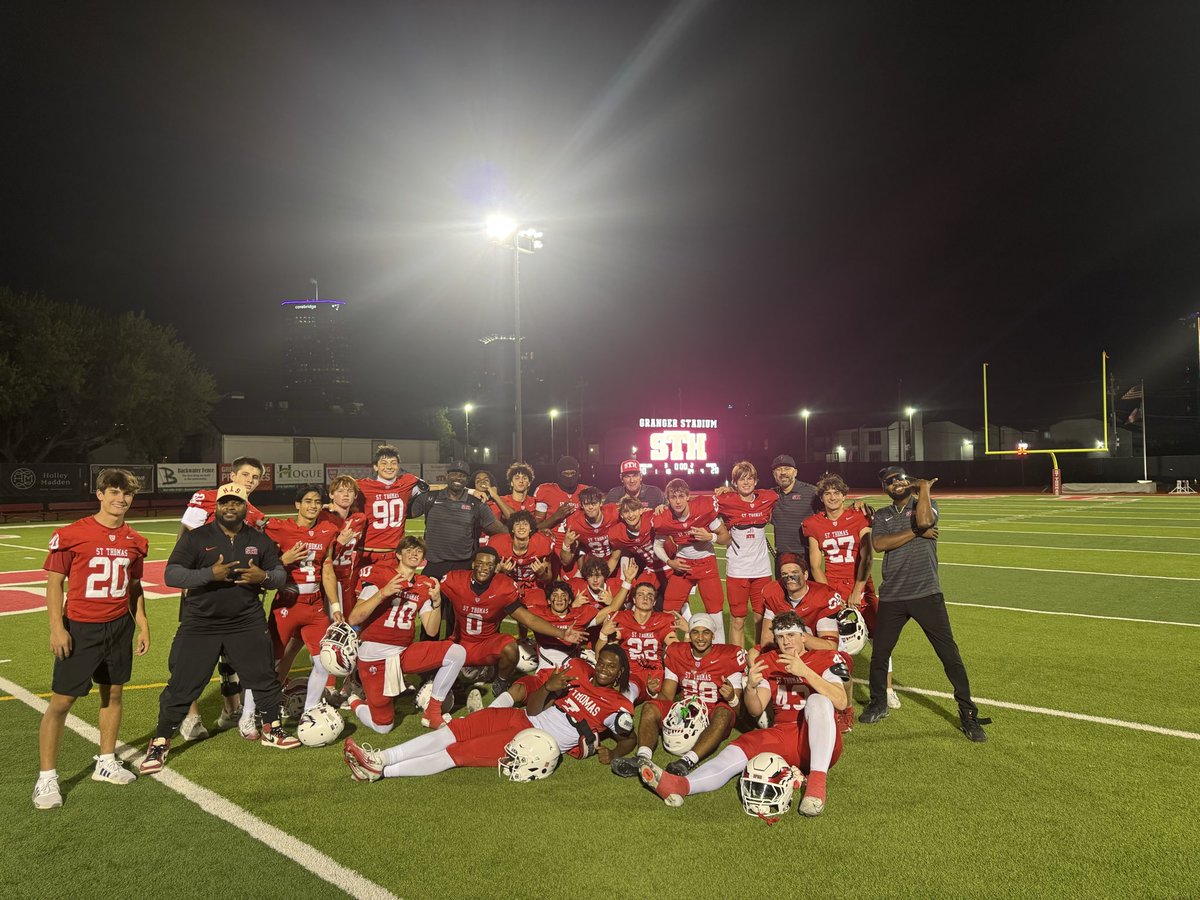 SFlem91's tweet photo. Talk less. Play more.
Eagles took the field &amp; left no doubt 💯
70–20 under the lights — that’s how you handle business 🦅
#TrenchMob #EFND #STHFootball #FridayNightLights https://t.co/rnRgGmsRJg
