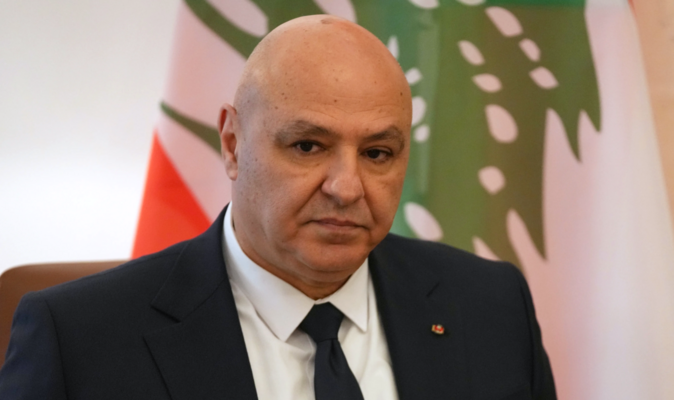 غادر رئيس الجمهورية #جوزيف_عون والسيدة الأولى نعمت عون مطار بيروت الدولي متوجهين إلى روما، للمشاركة في القداس الاحتفالي الذي سيُقام في الفاتيكان لإعلان الطوباوي المطران إغناطيوس مالويان قديسًا زيارة تحمل رمزية روحية ووطنية تعبّر عن عمق الإيمان وتجسّد حضور لبنان في مسيرة القداسة✝️