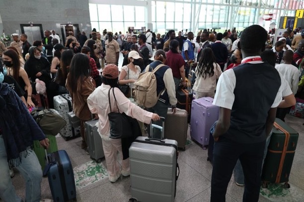 NigeriaStories's tweet photo. BREAKING NEWS: Nigeria 🇳🇬 has deported   51 foreign nationals from China ,Philippines, Tunisia, Malaysia, Pakistan, Kyrgyzstan, and Timor-Leste convicted and sentenced for cyber-terrorism, internet fraud, and related financial crimes in Lagos https://t.co/nTAXqhoYNH