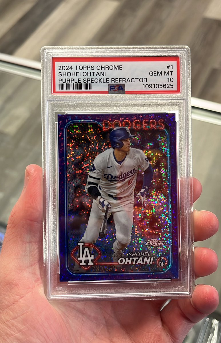 LineDriveCard's tweet image. $325 shipped anyone??

#thehobby #ShoheiOhtani