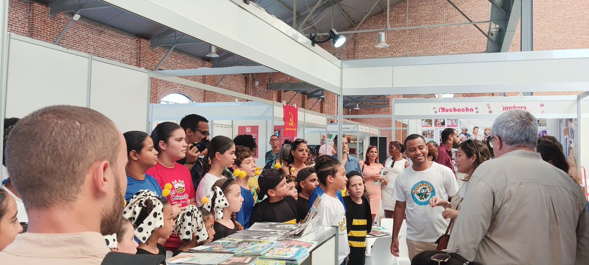 👏😀👫 Niños, niñas y adolescentes, protagonistas y a la vez, el más hermoso de los públicos en esta jornada de sábado en Festival Granma - Rebelde. 

El mejor homenaje a #100AñosConFidel 👇