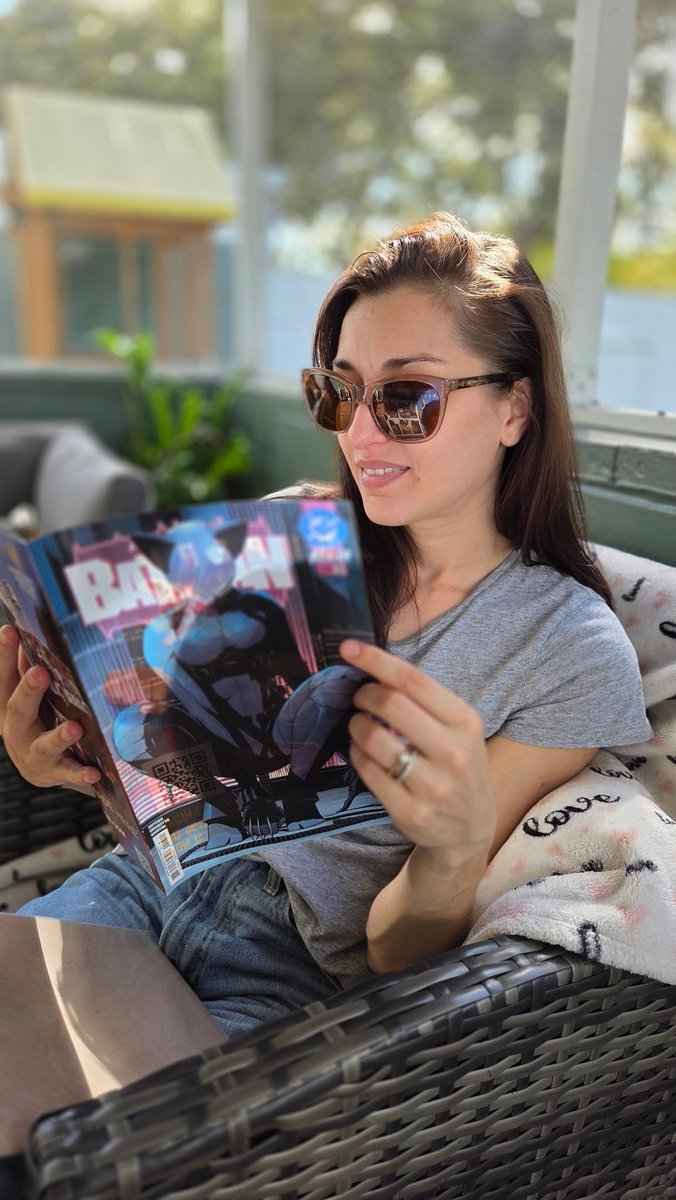 Hey <a href="/Ssnyder1835/">Scott Snyder</a> my wife loves Absolute Catwoman and cannot wait for her spinoff. Thanks.