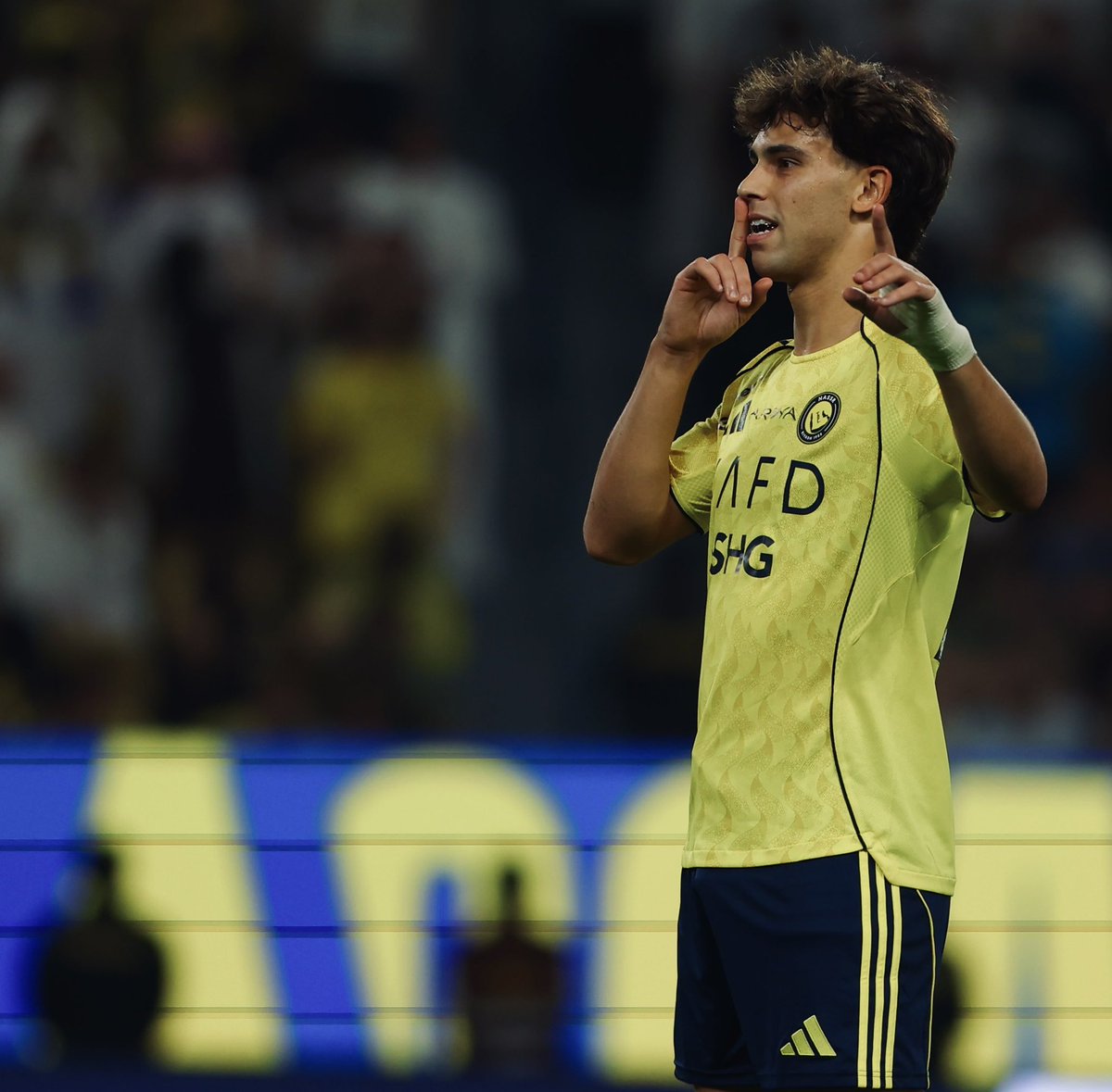 ماهو فوز.. هذا إعلان سيادة!
النصر إذا دخل الميدان، تغيّر ميزان القوة!
هيبته ما تُكتسب.. هي تولد معه 💙💛

#سطوة_العالمي 
 #النصر_الفتح