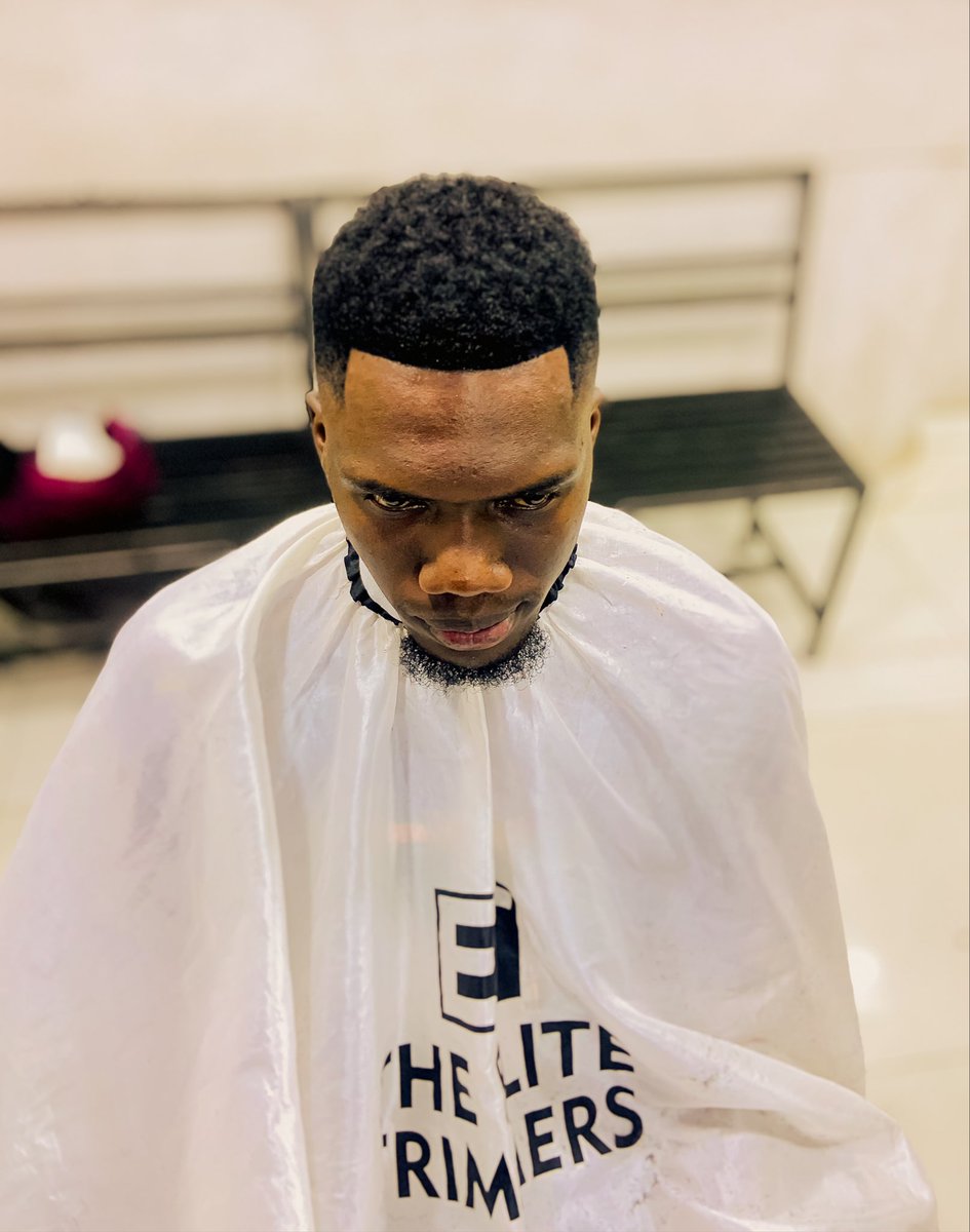 TheEliteTrimmer's tweet photo. Instant glow up ✨

The signature ☕️

#lagosbarber #fyp #highfade https://t.co/vSPYNf8VuP
