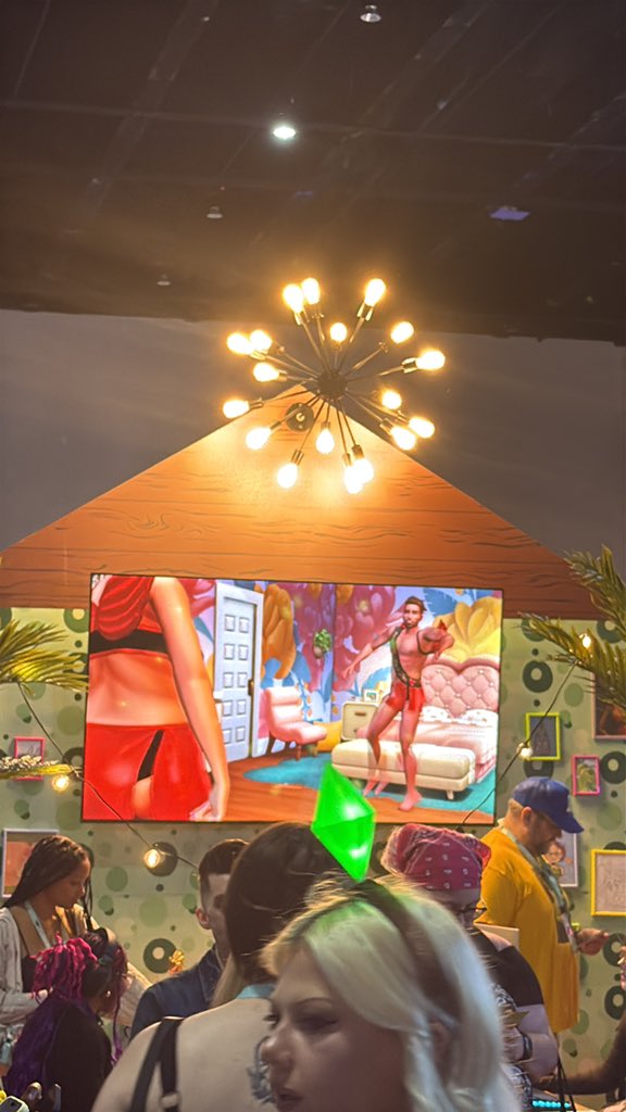Here at the sims booth at TwitchCon #TheSimsTCSD