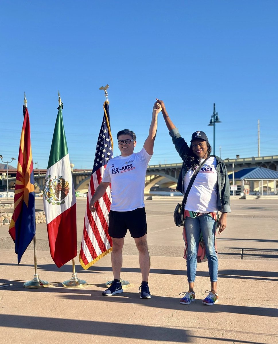 jorgem_yescas's tweet photo. 🌅 Great morning at Tempe Town Lake!
Joined Councilmember @CMBerdettaHodge for a 5K race promoting health, unity, and awareness during #BinationalHealthWeek.
Thank you, Berdetta, for opening Tempe’s doors and supporting Hispanic and African American communities. 💪🇲🇽🇺🇸
#Tempe #Arizona #Community #ConsulmexPhoenix