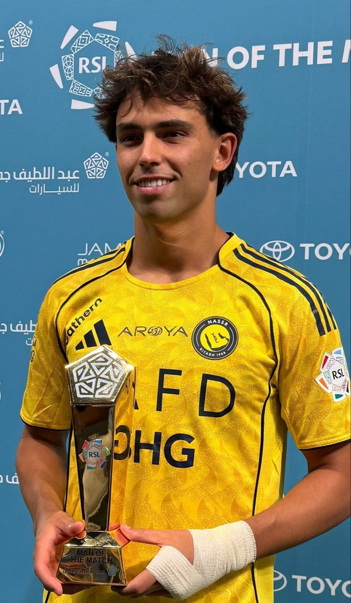 يا عمري 💙💛