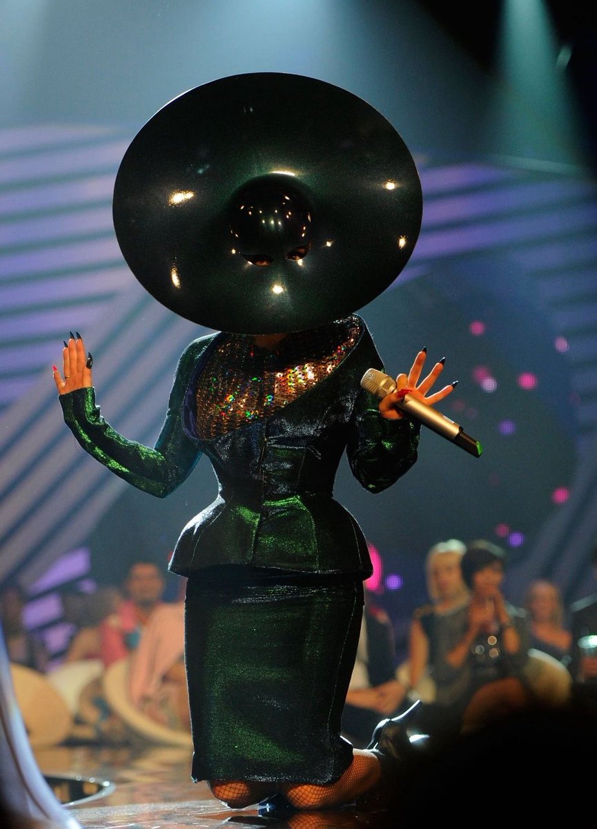 Gaga Files (@lgfiles) on Twitter photo 