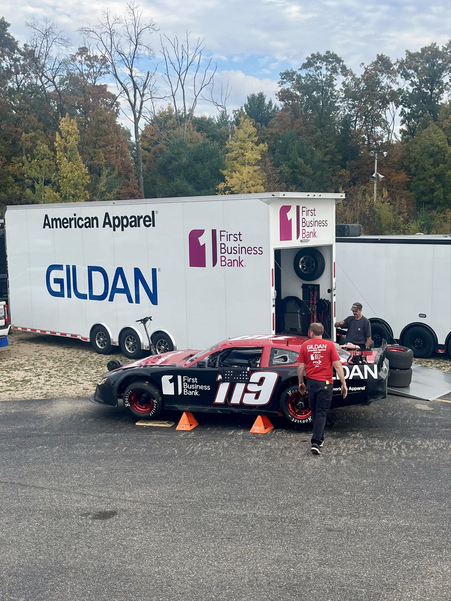 Gildan Racing tweet media