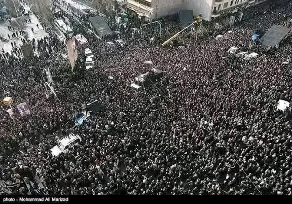 mboni_cfc's tweet photo. WORLD’S MOST CHAOTIC FUNERALS IN HISTORY
The world has witnessed numerous funerals marked by chaos, grief, and uncontrolled crowds. Below are some of the most unforgettable examples that show how emotion and national devotion can easily turn tragic.

1. Ayatollah Ruhollah Khomeini – Iran (1989)

The funeral of Ayatollah Khomeini, founder of the Islamic Republic of Iran, drew an estimated 10 million mourners, one of the largest gatherings in modern history. The crowd was so dense that the coffin was dropped several times, and at one point, the body was briefly lost amid the sea of mourners. Soldiers fired into the air to regain order as the ceremony descended into chaos. The event became a symbol of both Iran’s devotion and volatility.

2. Yasser Arafat – Palestine (2004)

When Yasser Arafat, leader of the Palestine Liberation Organization, died in 2004, his funeral spiraled into turmoil. Thousands of mourners stormed the helicopter carrying his coffin, forcing guards to fire shots in the air. The mass quickly overran the burial site, preventing the planned ceremony from taking place. Originally scheduled in Gaza, the event had to be moved to Cairo, Egypt, for safety reasons, highlighting the uncontrollable grief of his supporters.

3. Qasem Soleimani – Iran (2020)

The funeral of Major General Qasem Soleimani, who was killed in a U.S. airstrike, turned deadly in his hometown of Kerman. A stampede erupted as mourners pushed forward to view his coffin, resulting in at least 56 deaths and hundreds of injuries. Streets overflowed as millions came out to honor him, and ambulances struggled to reach victims through the crowds. It was one of the deadliest funeral disasters in recent history.

4. Princess Diana – United Kingdom (1997)

The death of Princess Diana drew a global outpouring of grief never before seen in Britain. Though not violent, the emotional intensity was overwhelming. Millions lined London’s streets, and over 2.5 billion people watched on television. Flor