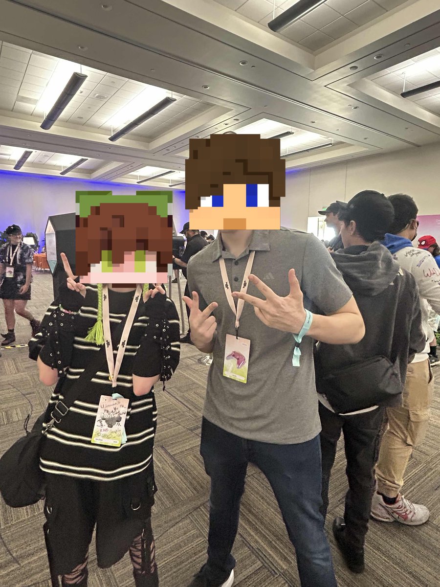 I got to say hi to one of my first mcytbers I watched when I was younger!

ty Ish for the picture!