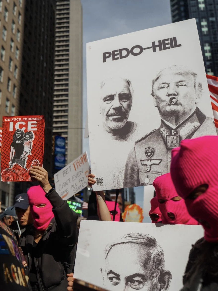 pussyrrriot's tweet photo. 🚫⛔️👑 Pussy Riot at the NO KINGS march today: 

"We showed up as Pussy Riot because they’re proof you can’t stop rebellion. Putin tried — and they only got louder. Trump’s America is just another face of the same authoritarian machine. 

We’re not here to bow to kings, billionaires, or wannabe dictators. The Constitution is our riot act — not theirs. 

No crowns. No thrones. No compliance. When women rise, the world rises with us."