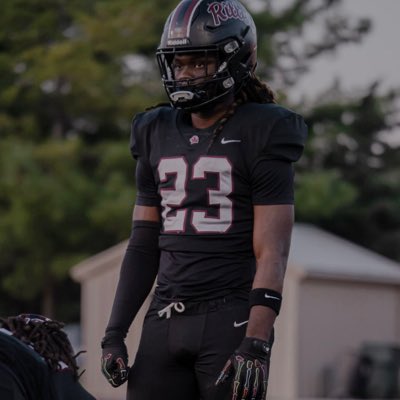darron_boonejr's tweet image. New profile pic, same mindset. Locked in.Focused. Junior season mode 🏈
#NewProfilePic #RecruitReady #StudentAthlete #Linebacker #DefensiveEnd