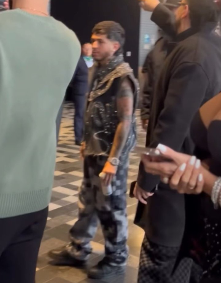 T U S S I tweet media