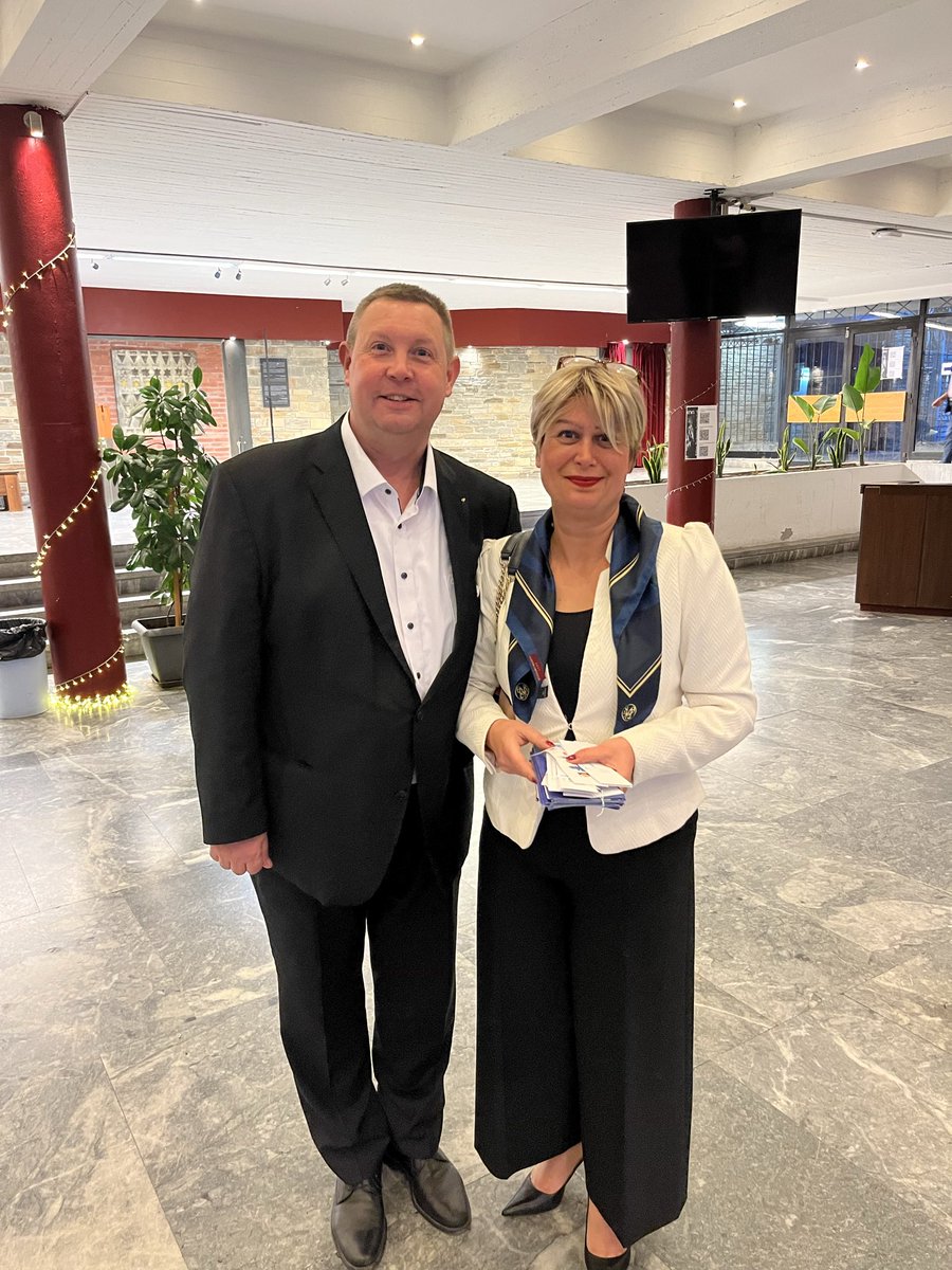 Willkommen zum Sinfoniekonzert in Thessaloniki - Der Vorstand vom Städtepartnerschaftsverein Köln-Thessaloniki freut sich über mehr als 300 Besucher!