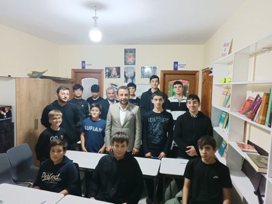 Milli Gençlik Derneği Sultanbeyli teşkilatımızın eğitim programına katılıp, milli gençliğin öneminden bahsettik. Rabbim hayırlı eylesin.

Harun pala
Milli Gençlik Derneği mali işlerden sorumlu Genel Başkan yardımcısı