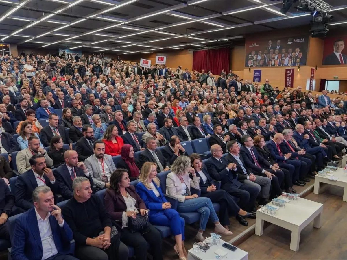 CHP Ankara İl Başkanlığımızın 39. Olağan İl Kongresine katılım sağladık.

Kongremizde güven tazeleyerek yeniden Ankara İl Başkanlığı görevine seçilen Sn.Ümit ERKOL Başkanımı tebrik ediyorum. Ankara'mıza ve Partimize hayırlı olsun.
<a href="/DrErkol/">Dr. Ümit Erkol</a>