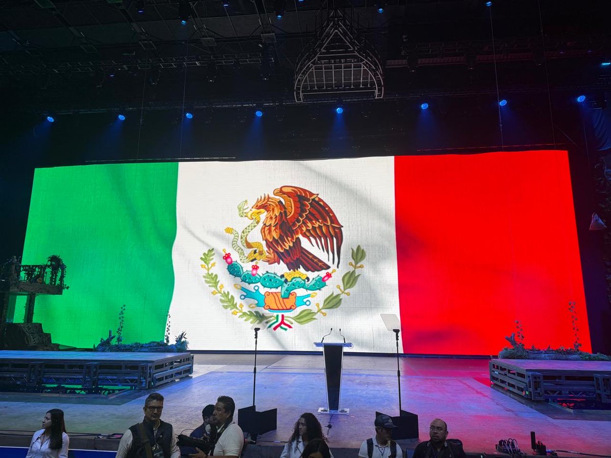 Hoy el PAN vive un relanzamiento que reafirma su compromiso con México.
Renovamos nuestra fuerza, y mantenemos intactos los valores que nos dieron origen:
la Patria, la Familia y la Libertad.