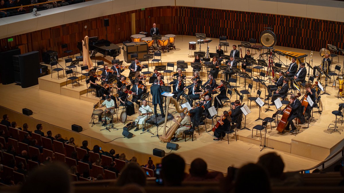 200. sanat yılını kutlayan Cumhurbaşkanlığı Senfoni Orkestramız, Moskova’da unutulmaz bir konser verdi.🎻

RF Dışişleri Bakan Yardımcısı Aleksandr Gruşko başta olmak üzere, çok sayıda Rus dostumuzun ve kordiplomatiğin katıldığı konser, sanatseverlerden büyük ilgi ve beğeni