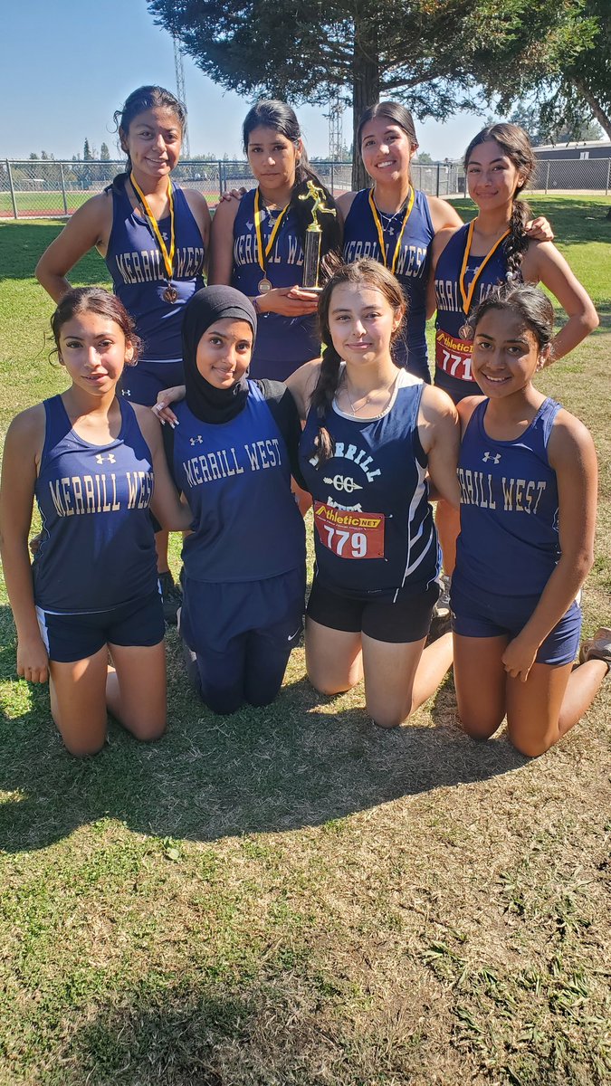 Wolfpack_Track's tweet image. Wolfpack JV girls conquered the mud pit to win the Hughson Supercross Invitational at Hughson HS.
#PackTality 
#BangOut
@ArionArmeniakos 
@westafjrotc
