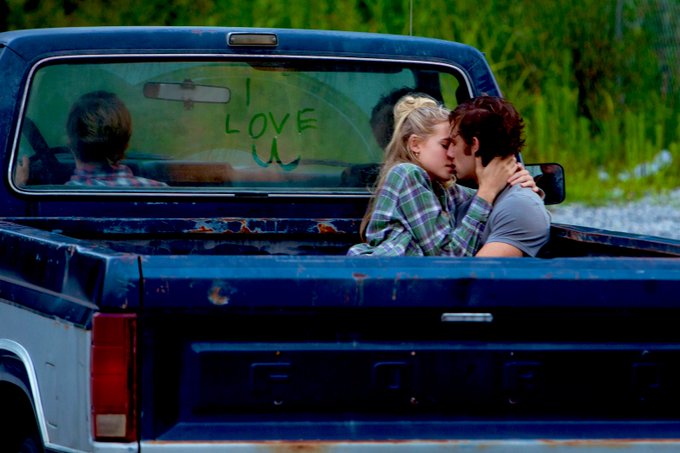 3 pic. Where my lore started. https://t.co/wm36npArt4