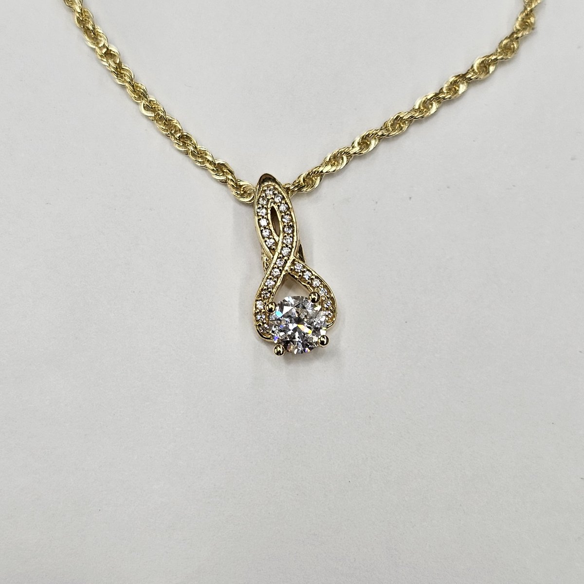 CJs_Jewelers's tweet photo. Some weeks we make a lot, some weeks just a few.  #anniversaryband #infinitypendant #diamonds  #customjewelry #okcjeweler #oklahomajeweler #jewelrymaking #jewelryrepair #wemakejewelry https://t.co/8cDDzuQMfn