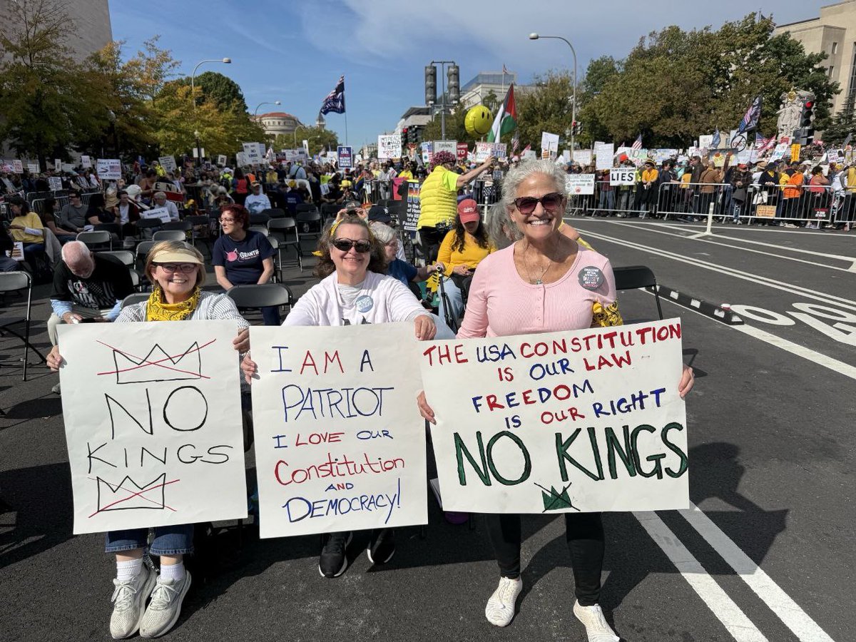 Edilio83's tweet photo. 🛑 El discurso del odio y la confrontación, como el que impulsa Trump, debilita la imagen y la posición moral de Estados Unidos en el mundo

#NoKings https://t.co/3UngSyuf0m