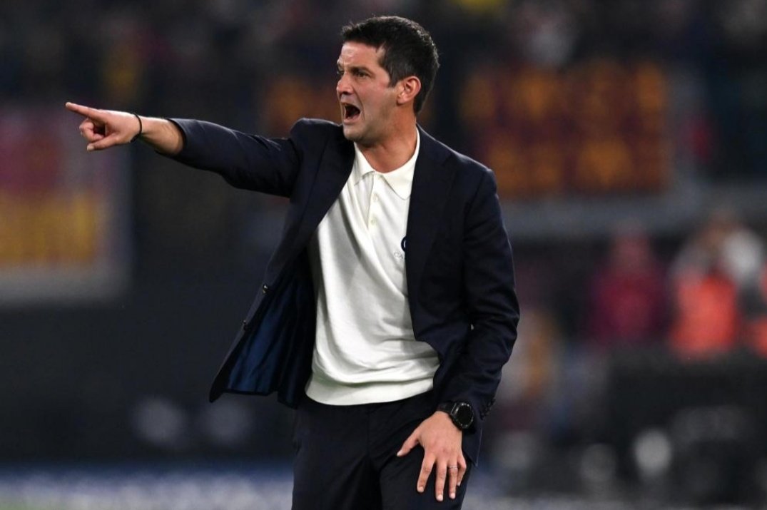 1893AR's tweet image. وقفة إحترام لهذا الرجل 👏

أذكركم بأنه بعد خسارة اليوفي بدأ الحديث عن بدلاء كيفو بالفعل. 

و لكن، 6 إنتصارات من 6 مباريات بأداء و مستوى و نتيجة و سيطرة و فرض أسلوب، و يذهب للصدارة بشكل مؤقت. 

تعامل بشكل ممتاز مع أزمة سومر، و مع المداورة و إعطاء الفرصة لجميع اللاعبين.

👏