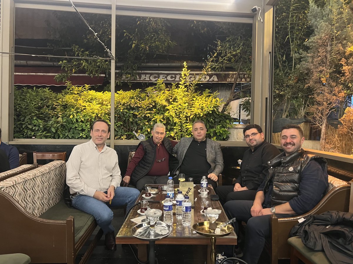 Gaziantep’te dostlarla..
⁦<a href="/tahmiskahvesi/">TahmisKahvesi</a>⁩ 
⁦<a href="/yusufalabarda/">Yusuf Alabarda</a>⁩