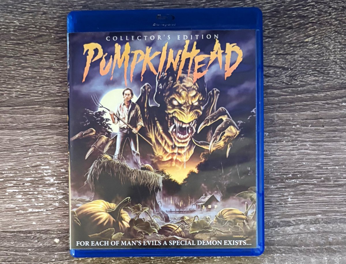 #NowWatching 👻🎃🎃