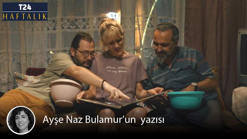 🎬 Bildiğin Gibi Değil, bizi tokatlayan bir senaryo

🎥 Tokat’ı idealleştirmeden resmeden Vuslat Saraçoğlu, evin iç dekorasyonu ve şehir üzerinden bir aile ve Türkiye tarihi yazmış. Kardeşliğin çetrefilli dinamiklerini gözler önüne sererken karanlığı mizahla aydınlatan filmi