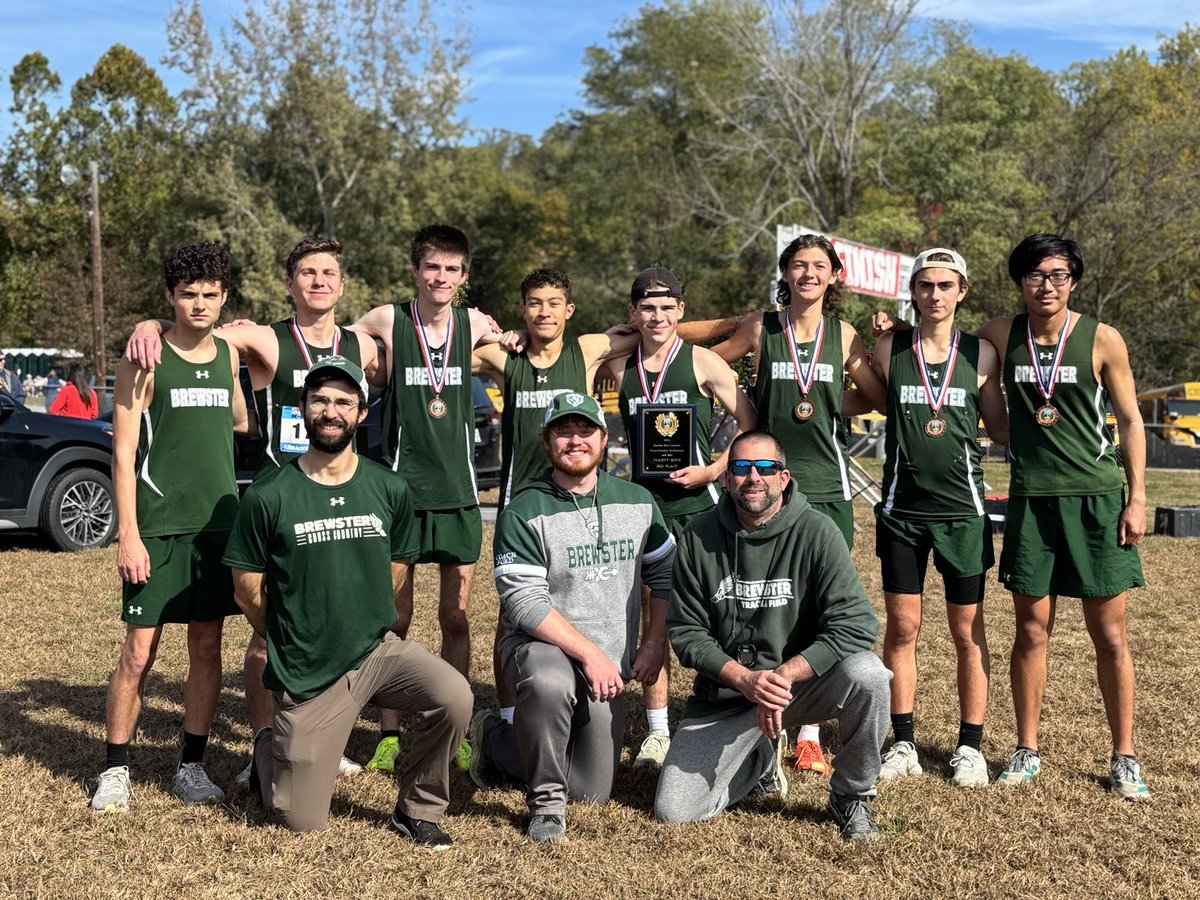Tremendous day for Brewster Varsity Boys XC, placing 3rd overall in the Varsity A Race at the Coaches Invite at Bowdoin Park!  Medalists: Will Blanck (17:11), Connor O’Reilly (17:17), Odin Wong (17:45), Matt Van Buskirk (17:48), Luke Mahoney (17:53), Brody McLoughlin (18:13)