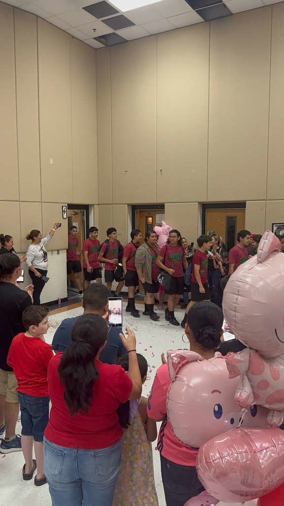 lobo_pride's tweet photo. Palmview band parents showed up with love and energy to celebrate our incredible band students right before their BIG Pigskin Competition! ๐ถโค๏ธ
Watch here:
https://t.co/CTsRvmJkrY
#PHSBand #PalmviewPride #BandFamily #PigskinCompetition #MarchingBand #PHS https://t.co/R2p9Z3dywb
