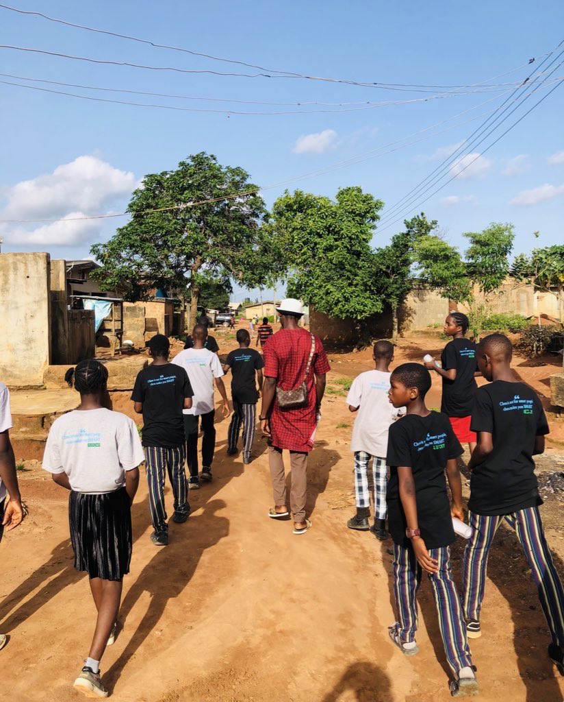 Chesstoschool's tweet image. A lot of children have to pick plastic bottles before they can afford to eat.

Some don’t “dream”; some just hope for something to eat at the end of the day.

Some had dreams but they were cut short because they didn’t have enough resources, support, and opportunities to pursue…