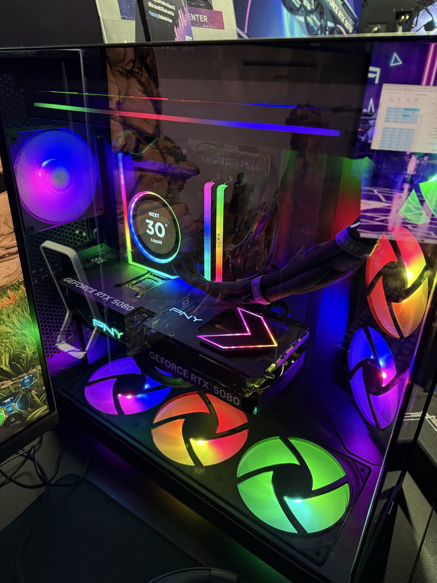 GeForce_JacobF's tweet image. Some of the GeForce RTX hardware on display at TwitchCon!