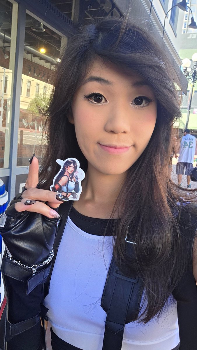 I'm at <a href="/TwitchCon/">TwitchCon</a> Day 2!! 
Find me as Tifa, I have Final Fantasy stickers 💖