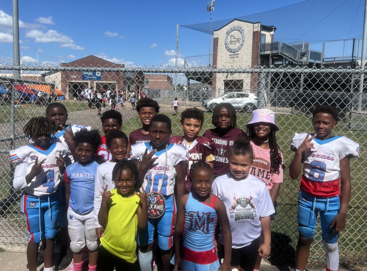 ⁦<a href="/SLECoachH/">Brandon Howell</a>⁩ and I should enjoyed watching these ⁦<a href="/SLESuns/">Savannah Lakes Elementary</a>⁩ SHINE today!