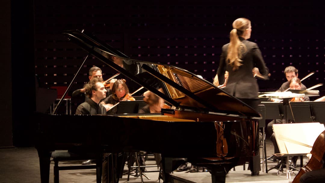 pianoscope's tweet photo. Une soirée électrisante au Théâtre du Beauvaisis !
Jonathan Fournel a enflammé le public avec le Concerto n°2 de Brahms, avant que Johanna Malangré et l’Orchestre de Picardie ne fassent culminer la fièvre avec la Symphonie n°3 de Schubert. 📷
#Pianoscope #beauvais #classique https://t.co/PSvikge2pV