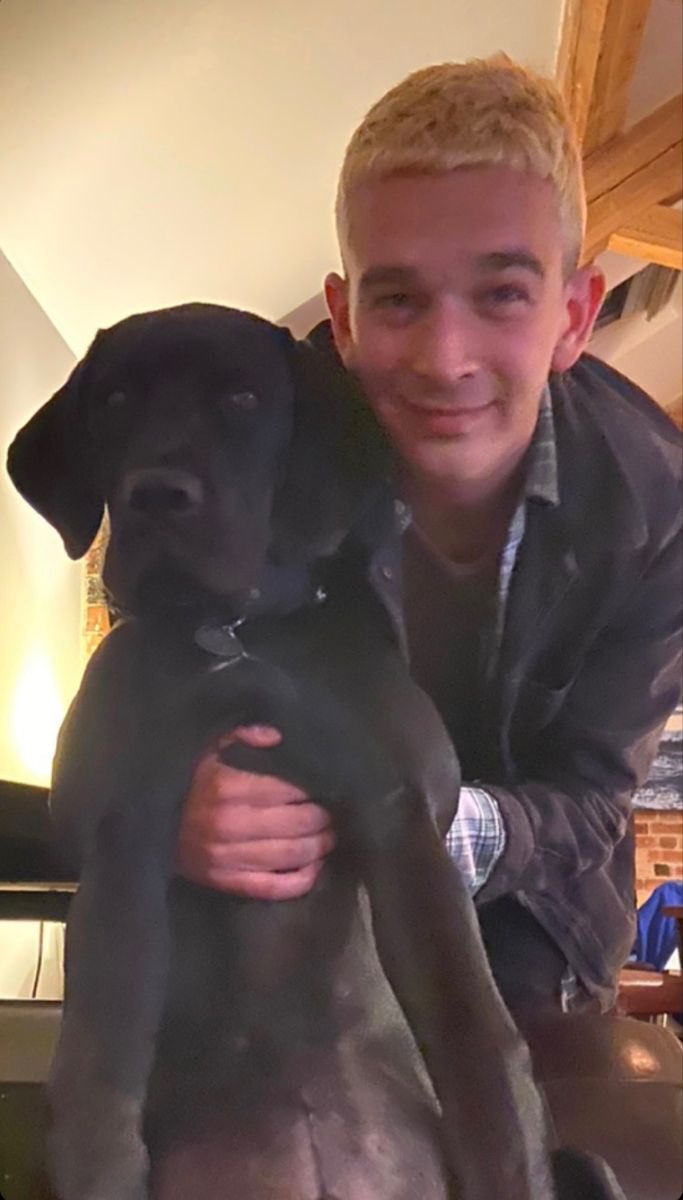 Anyone know what happened to Mayhem? 🖤🐶🐾