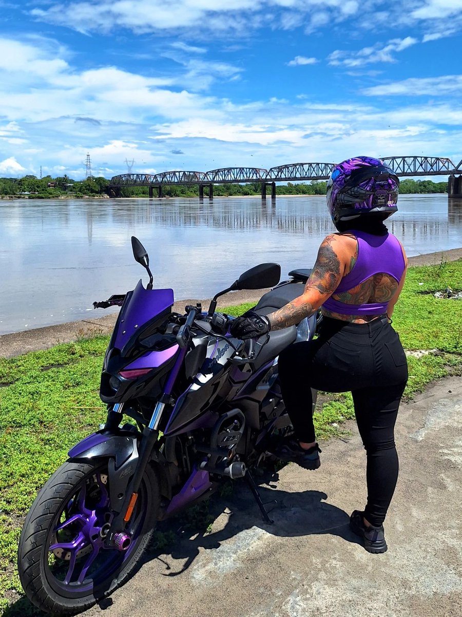 MoreMotorcycles's tweet image. #Pulsar
#BikerGirl 

📷
TH: threads.com/@violet_biker_…