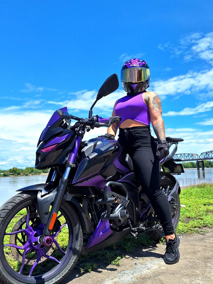 MoreMotorcycles's tweet image. #Pulsar
#BikerGirl 

📷
TH: threads.com/@violet_biker_…