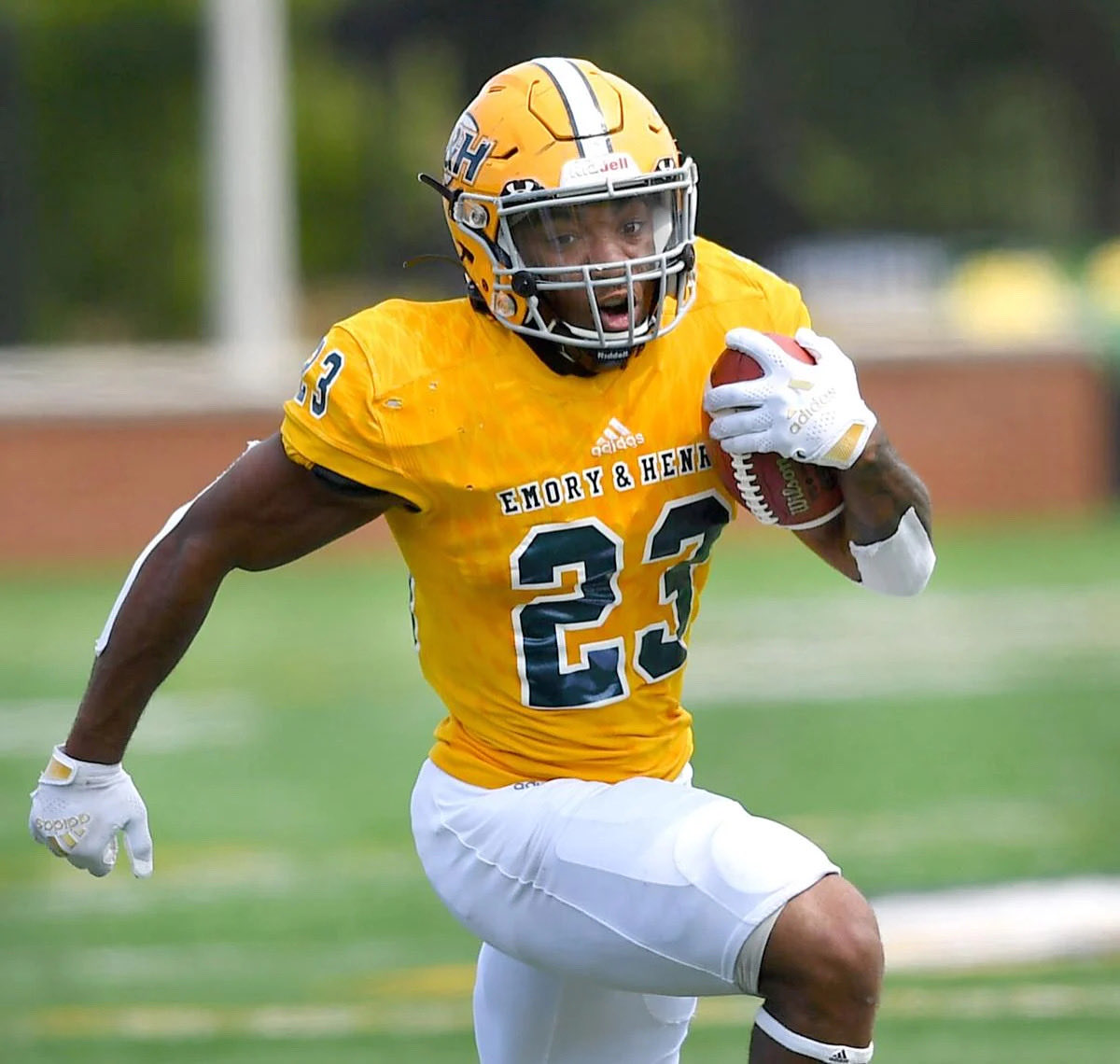 cltjoshhhhhh's tweet photo. After a great gameday visit and talk with @CoachQHunter and @CoachEasley__ I am humbled and Blessed to receive offer from @EmoryHenry_FB ‼️

@CoachVereen 
@CoachBlakeOL 
@CoachTall 
@pepman704 
@charlottepreps 
@VBDMEDIA https://t.co/sbRLg9X21Q