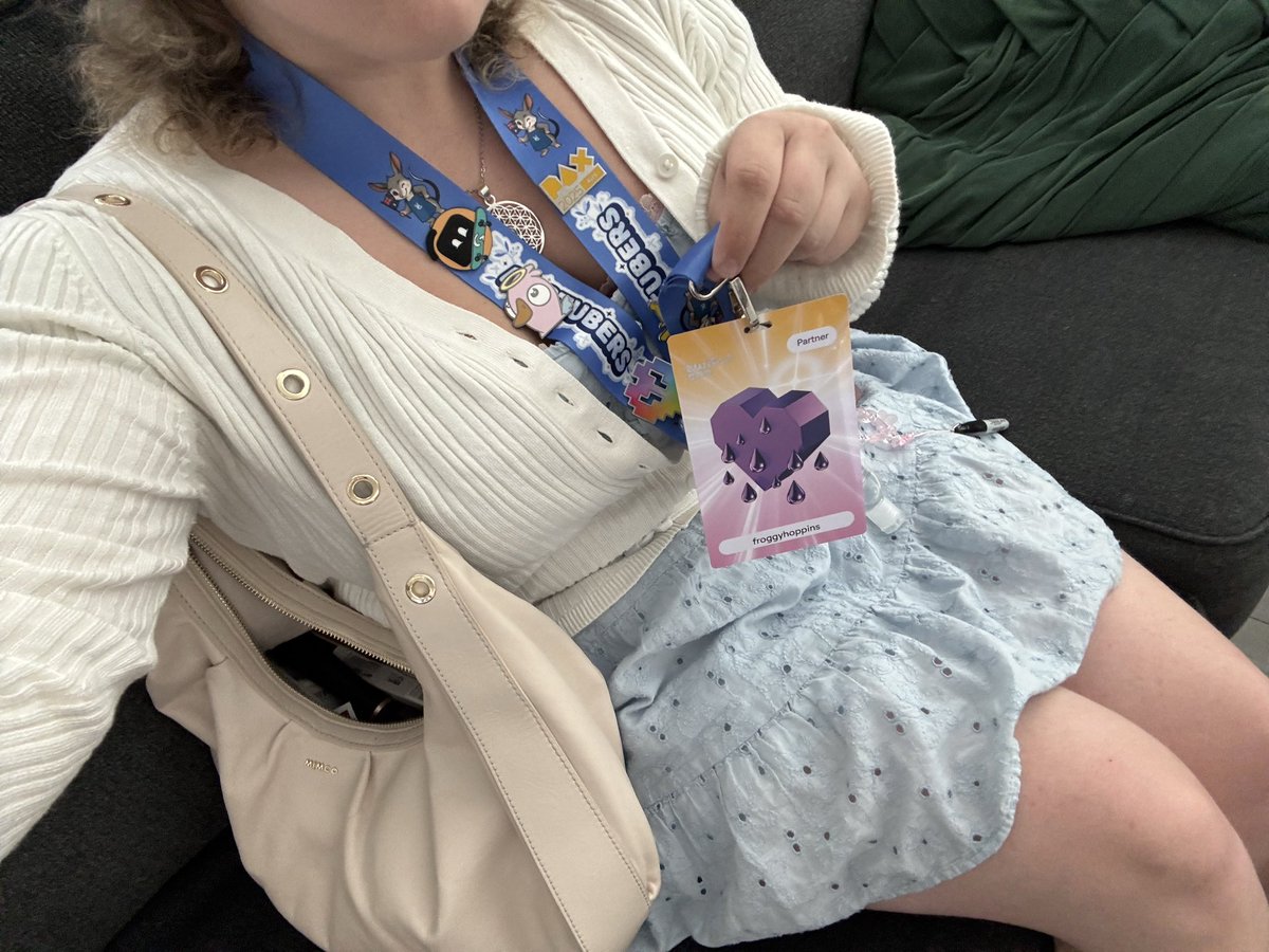 froggy 🌷🐸 magical frog vtuber tweet media